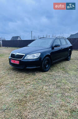 Универсал Skoda Octavia 2011 в Любешове
