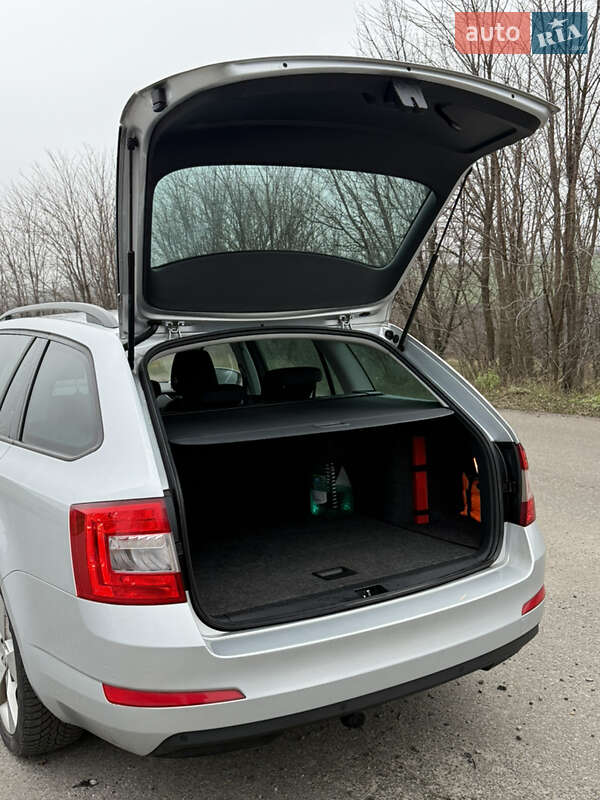 Универсал Skoda Octavia 2014 в Великой Багачке