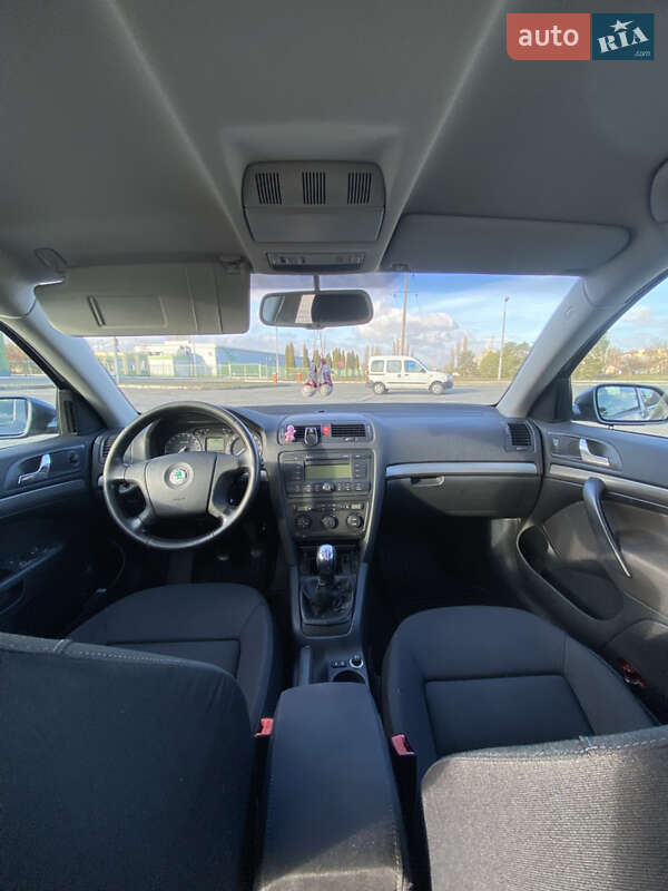 Лифтбек Skoda Octavia 2005 в Киеве