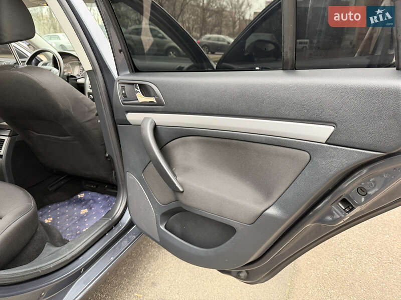 Универсал Skoda Octavia 2012 в Киеве