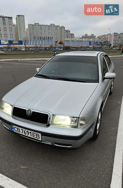 Лифтбек Skoda Octavia 1998 в Киеве