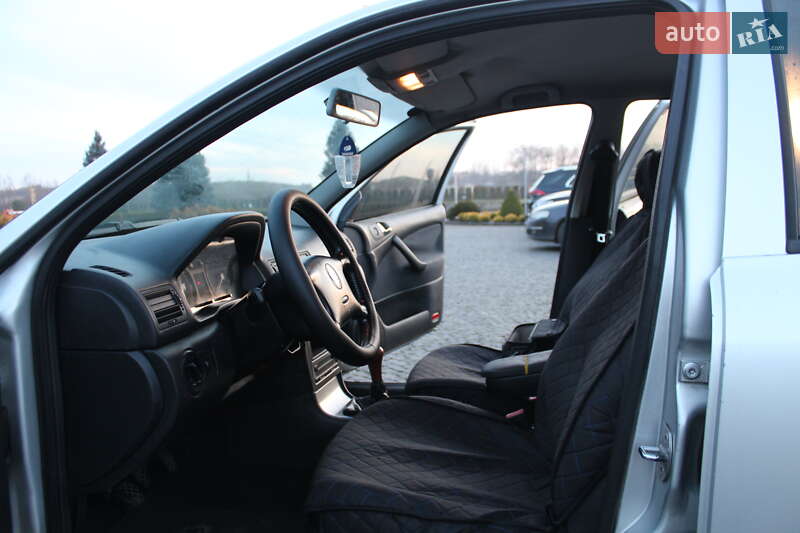 Ліфтбек Skoda Octavia 2004 в Жовкві фото 17 Ліфтбек Skoda Octavia 2004 в Жовкві