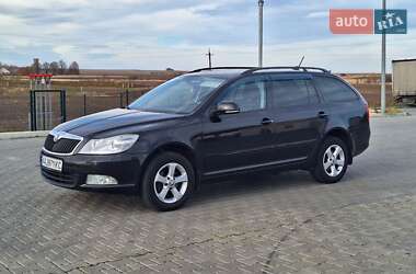 Універсал Skoda Octavia 2010 в Локачах