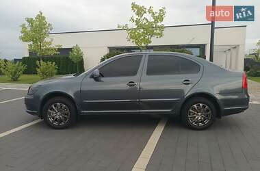 Лифтбек Skoda Octavia 2009 в Мукачево