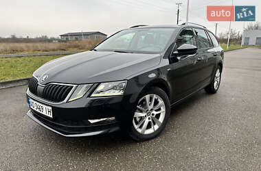 Універсал Skoda Octavia 2017 в Виноградові