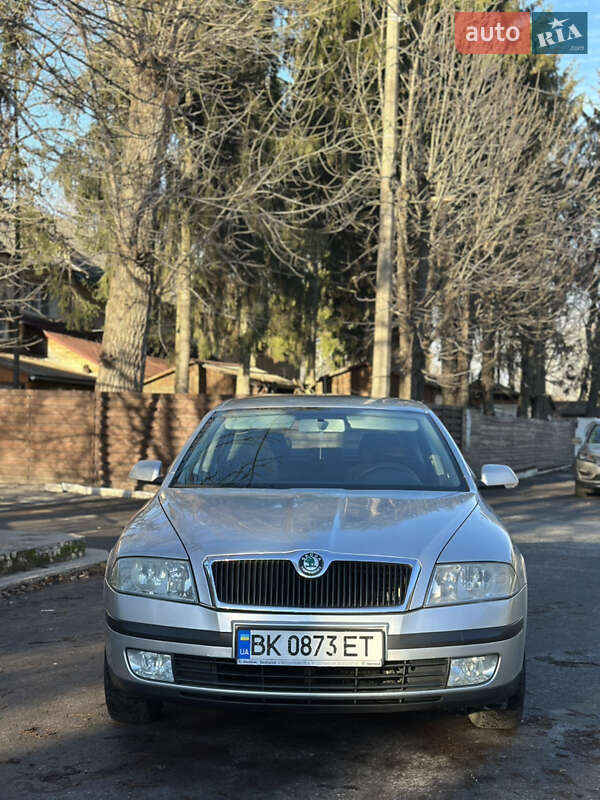 Лифтбек Skoda Octavia 2005 в Звягеле