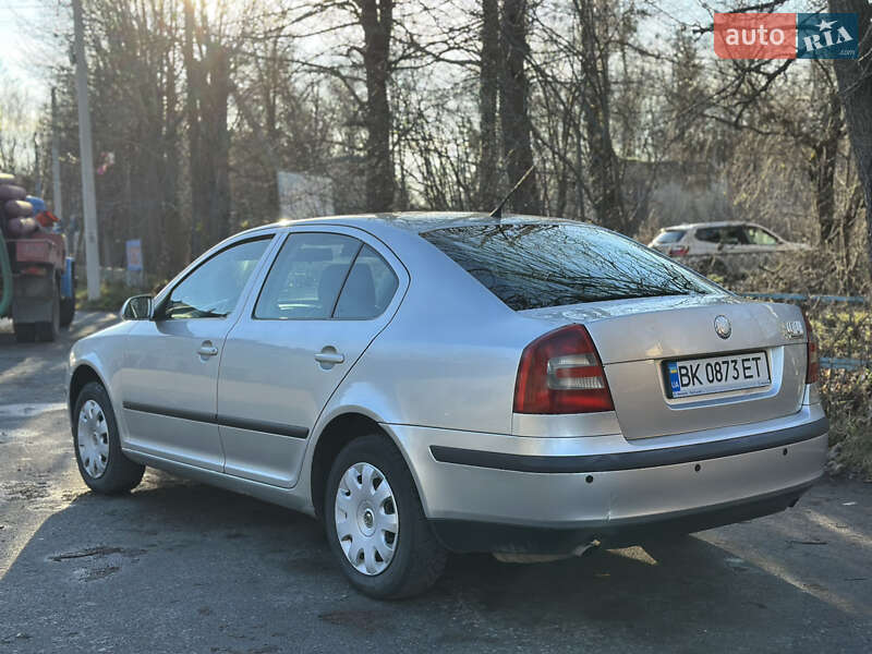 Лифтбек Skoda Octavia 2005 в Звягеле