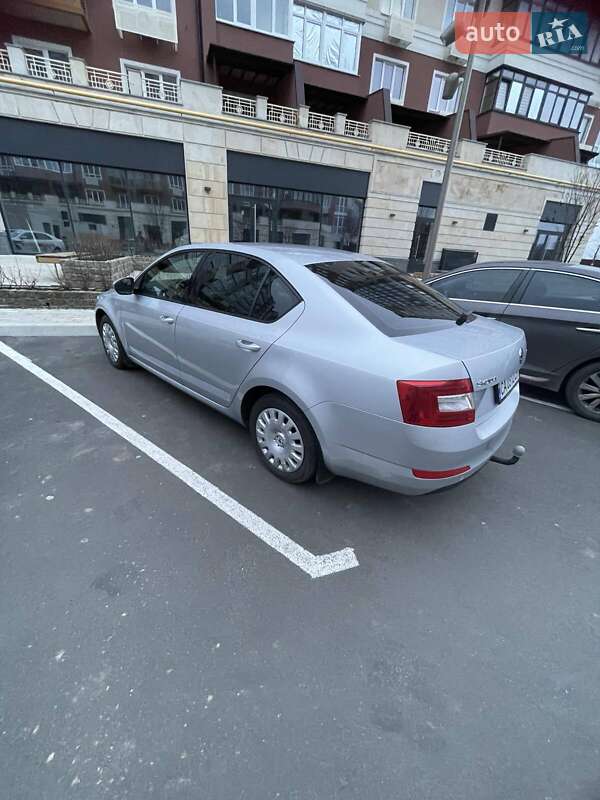Лифтбек Skoda Octavia 2013 в Умани