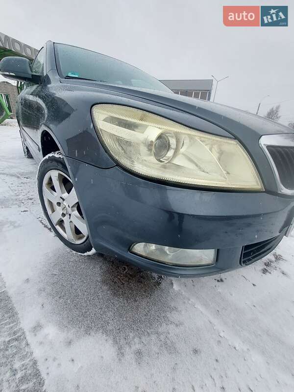 Универсал Skoda Octavia 2010 в Чернигове