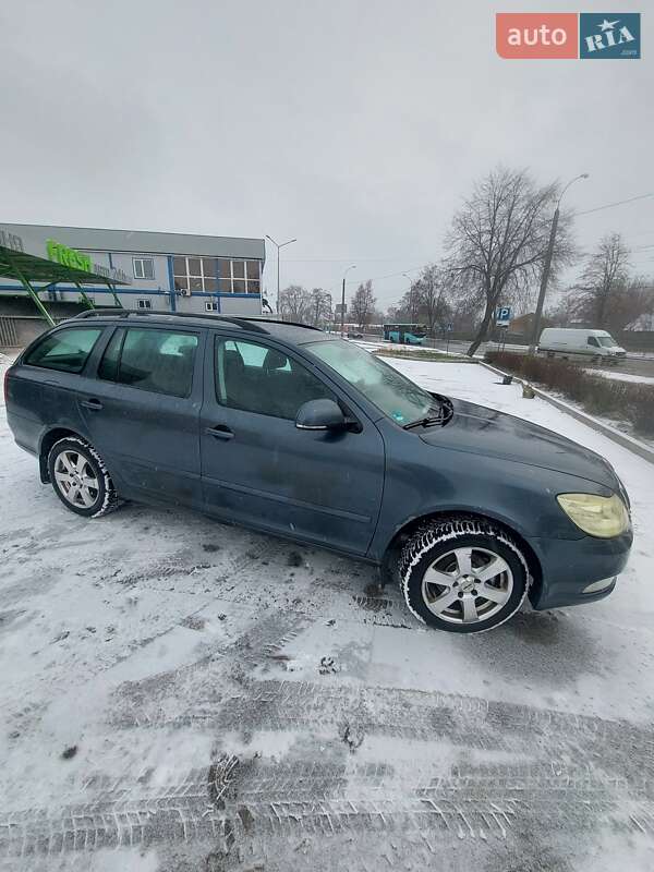 Универсал Skoda Octavia 2010 в Чернигове
