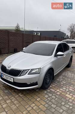 Лифтбек Skoda Octavia 2017 в Буске