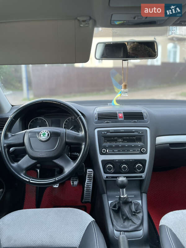 Универсал Skoda Octavia 2011 в Львове