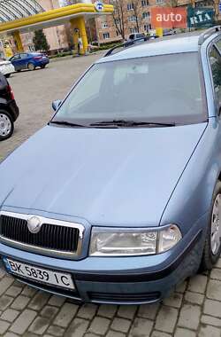 Универсал Skoda Octavia 2008 в Сарнах