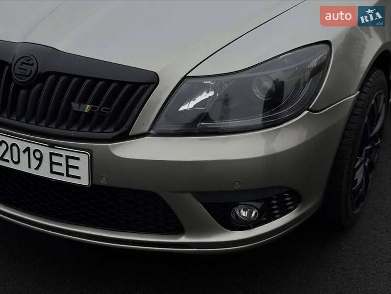 Лифтбек Skoda Octavia 2010 в Чернигове