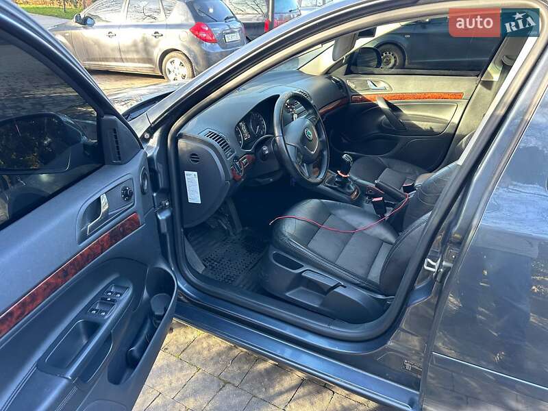 Лифтбек Skoda Octavia 2011 в Львове фото 6 Лифтбек Skoda Octavia 2011 в Львове