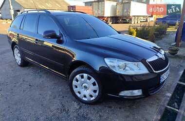 Универсал Skoda Octavia 2012 в Золочеве