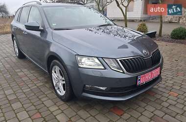 Універсал Skoda Octavia 2018 в Нововолинську