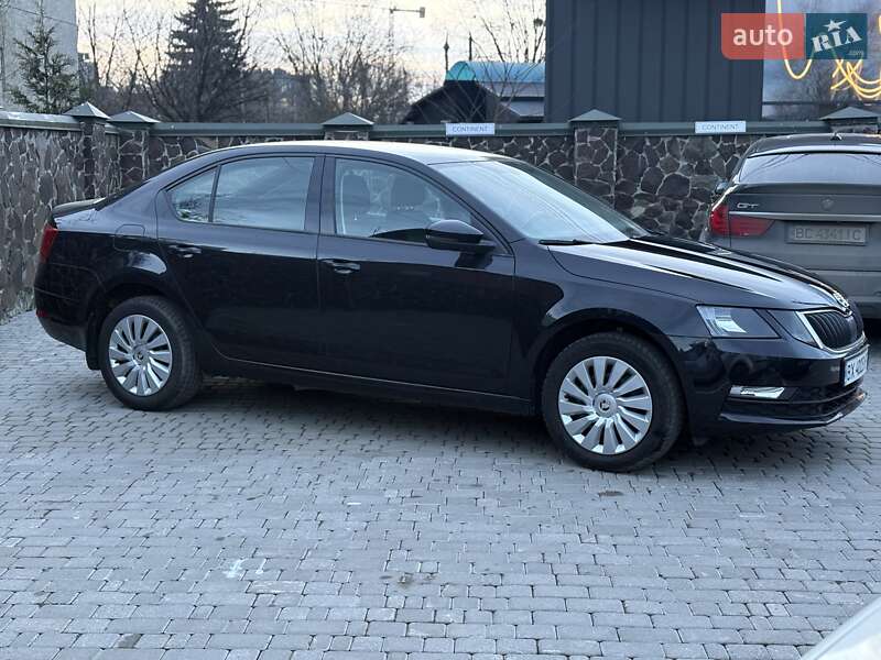 Лифтбек Skoda Octavia 2018 в Львове
