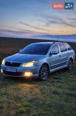 Универсал Skoda Octavia 2009 в Ровно