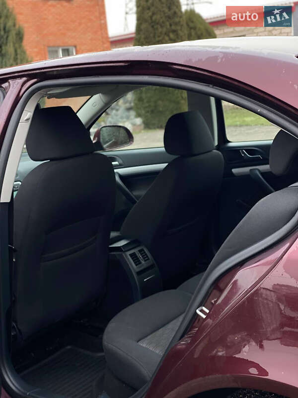 Лифтбек Skoda Octavia 2011 в Кропивницком