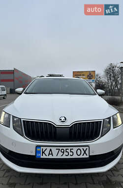 Универсал Skoda Octavia 2018 в Софиевской Борщаговке