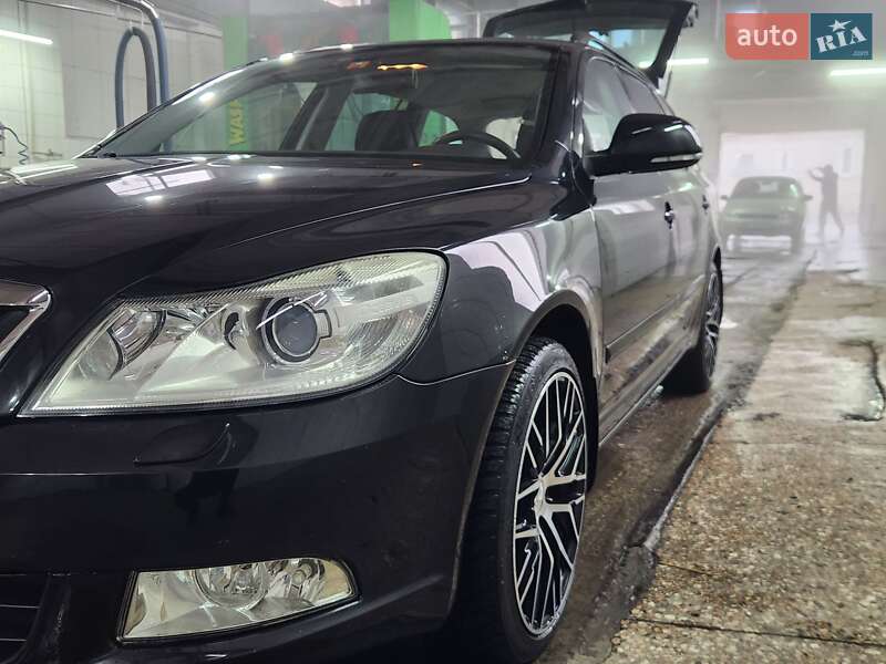 Универсал Skoda Octavia 2010 в Запорожье