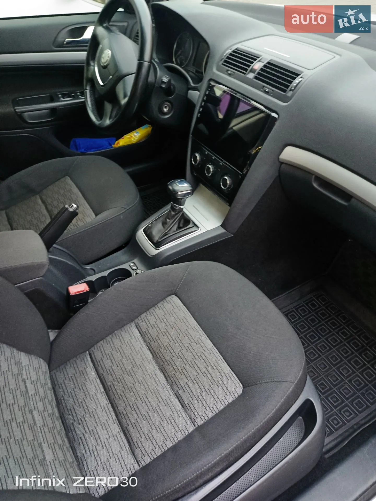2012 Skoda Octavia - мініатюра 13