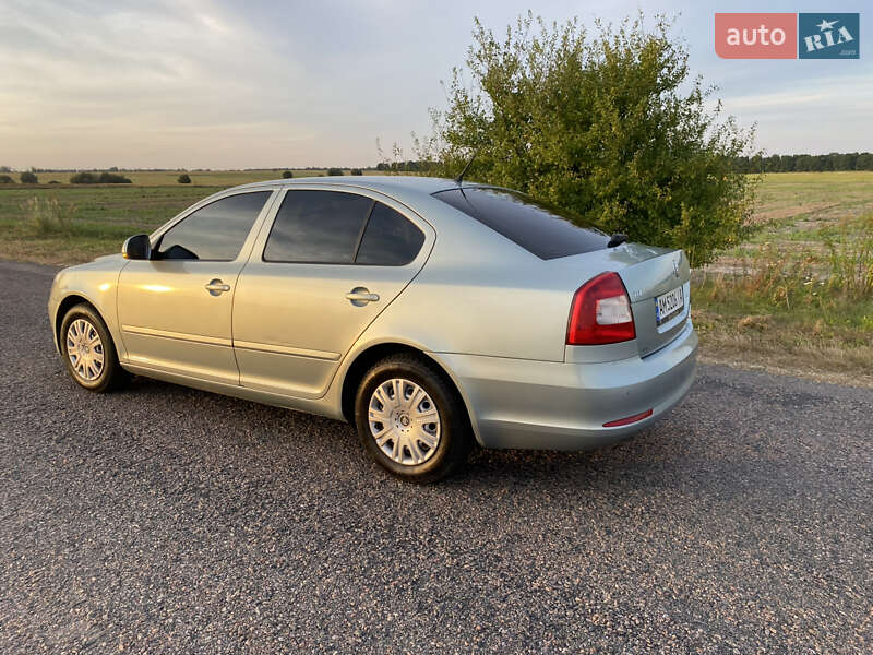 Ліфтбек Skoda Octavia 2010 в Овручі