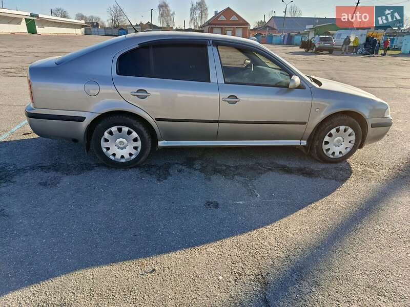Лифтбек Skoda Octavia 2006 в Хмельнике фото 5 Лифтбек Skoda Octavia 2006 в Хмельнике