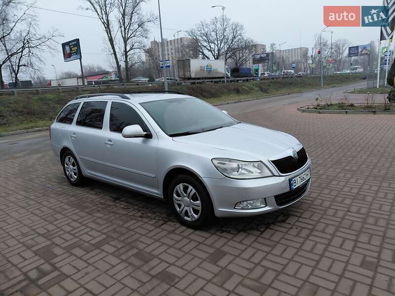 Універсал Skoda Octavia 2011 в Полтаві