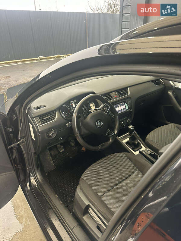 Универсал Skoda Octavia 2014 в Великом Березном