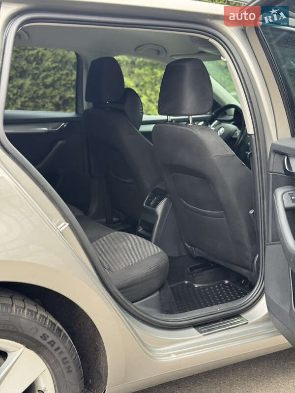 Універсал Skoda Octavia 2013 в Києві фото 30 Універсал Skoda Octavia 2013 в Києві