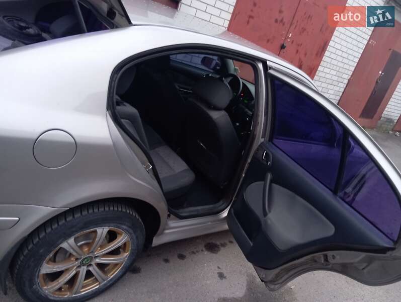 Ліфтбек Skoda Octavia 2008 в Києві