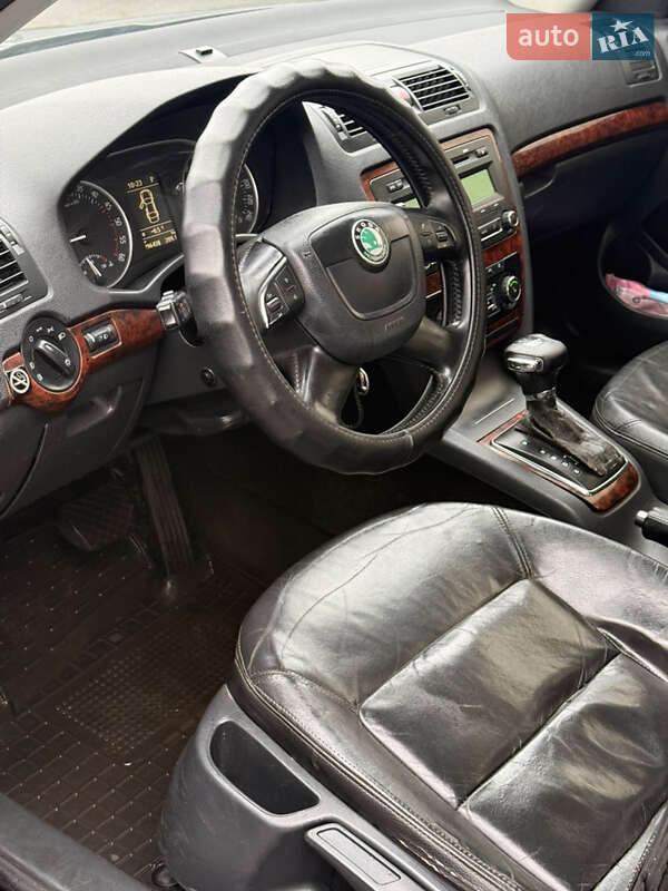Універсал Skoda Octavia 2009 в Лубнах