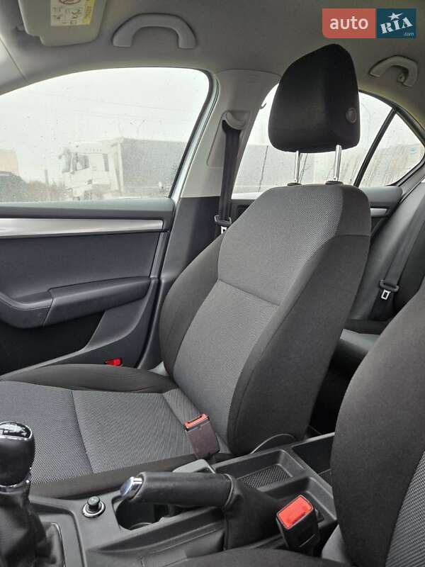 Ліфтбек Skoda Octavia 2016 в Ужгороді