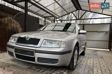 Лифтбек Skoda Octavia 2006 в Запорожье