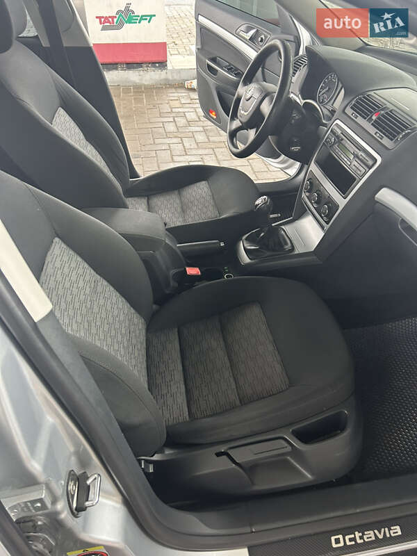 Универсал Skoda Octavia 2010 в Гадяче фото 29 Универсал Skoda Octavia 2010 в Гадяче