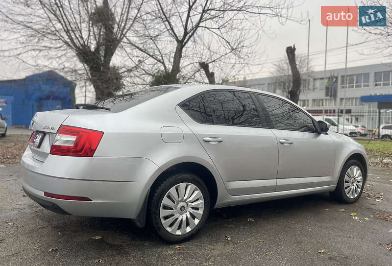 Лифтбек Skoda Octavia 2017 в Киеве