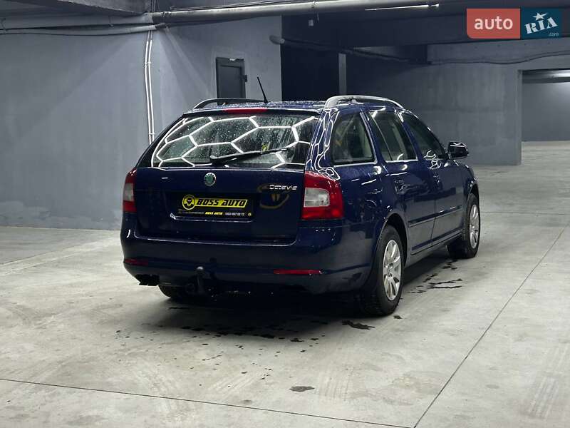 Універсал Skoda Octavia 2012 в Чернівцях
