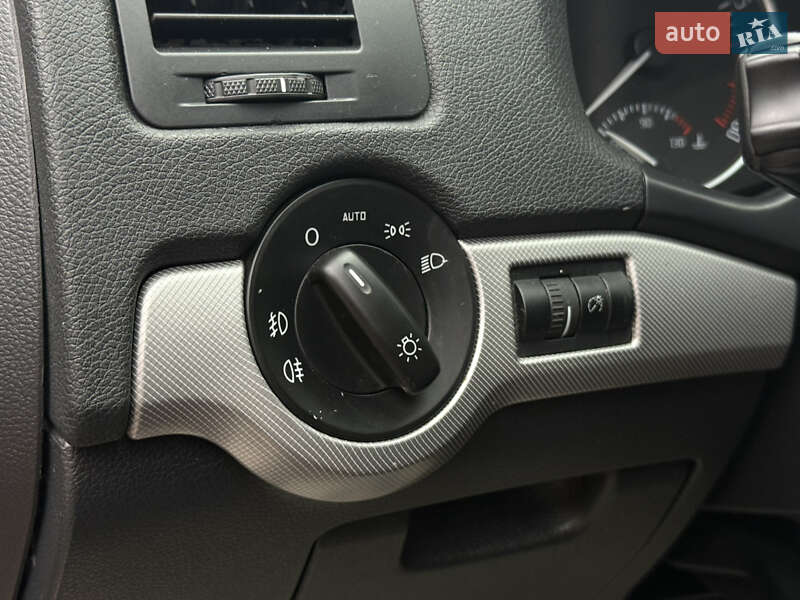 Універсал Skoda Octavia 2012 в Тячеві