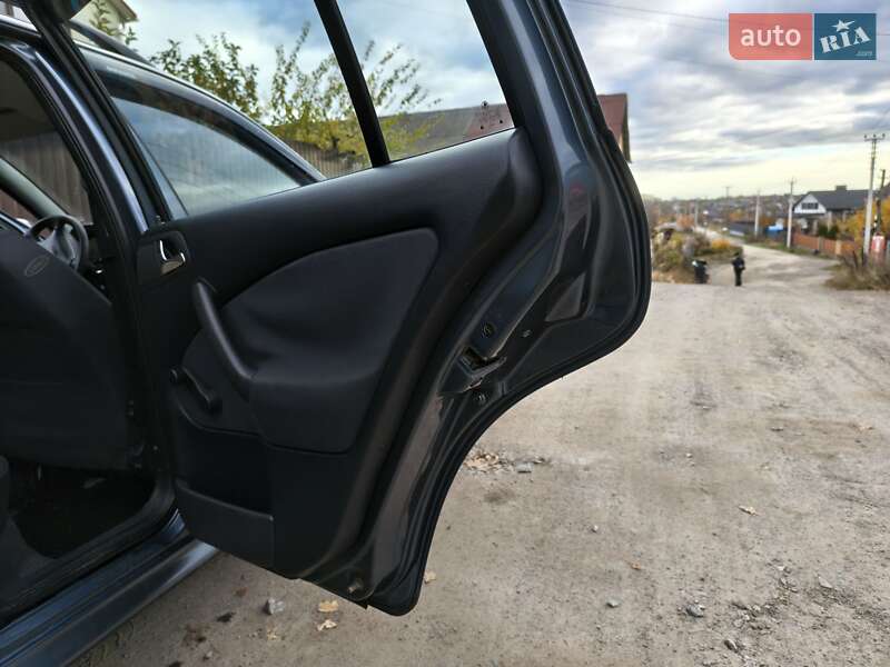 Универсал Skoda Octavia 2003 в Виннице