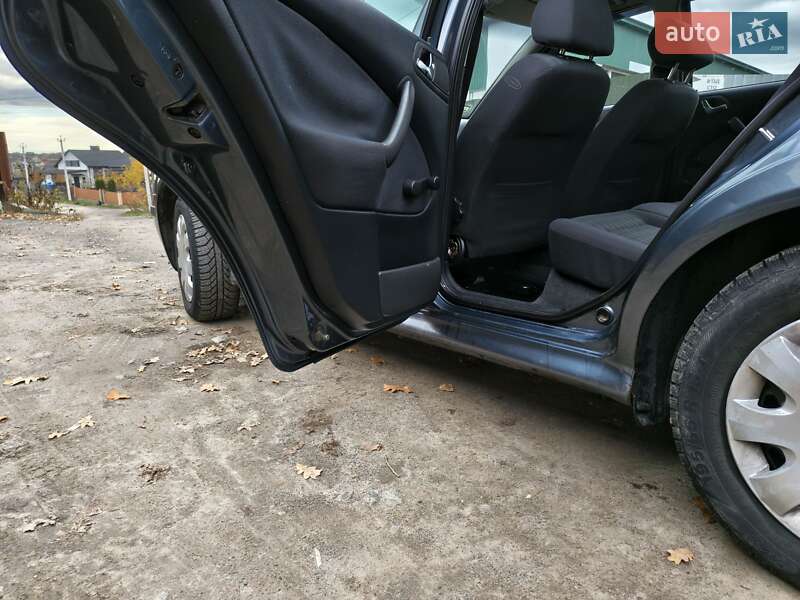 Универсал Skoda Octavia 2003 в Виннице