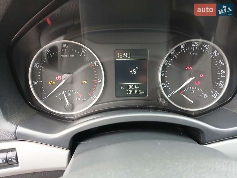 Ліфтбек Skoda Octavia 2012 в Рокитному