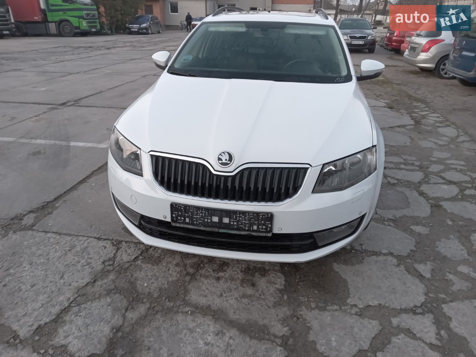 2015 Skoda Octavia - фото 1