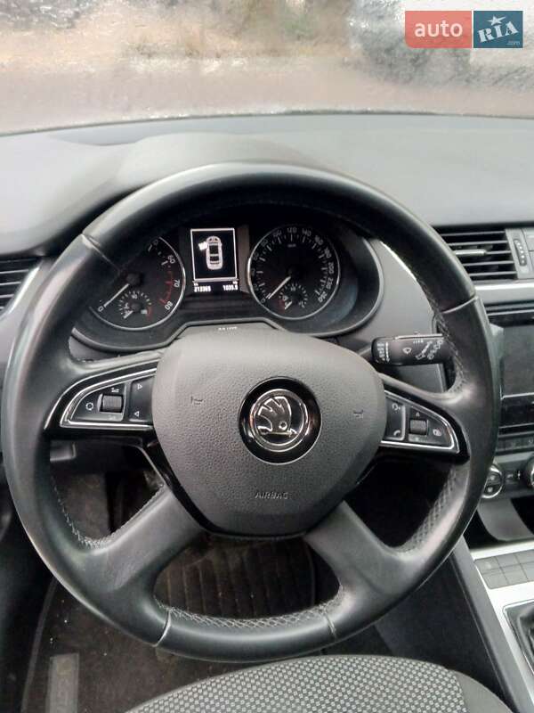 Лифтбек Skoda Octavia 2014 в Киеве фото 4 Лифтбек Skoda Octavia 2014 в Киеве