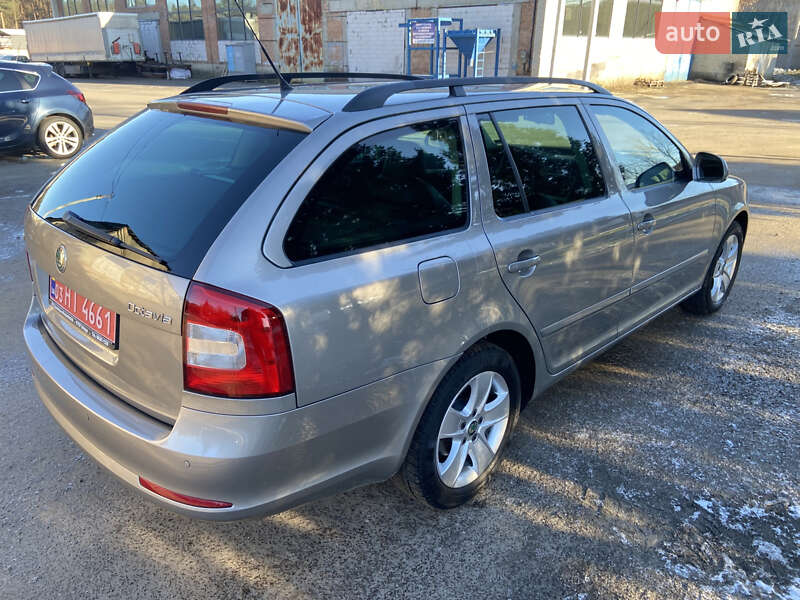 Універсал Skoda Octavia 2010 в Луцьку