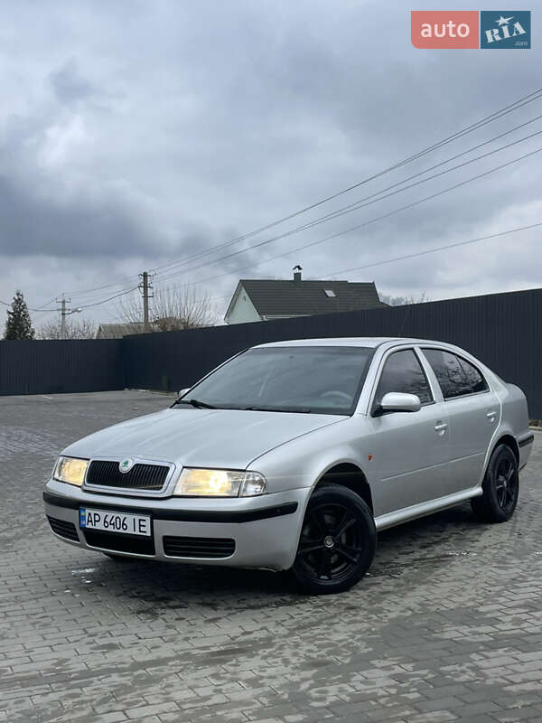 Лифтбек Skoda Octavia 1997 в Черкассах