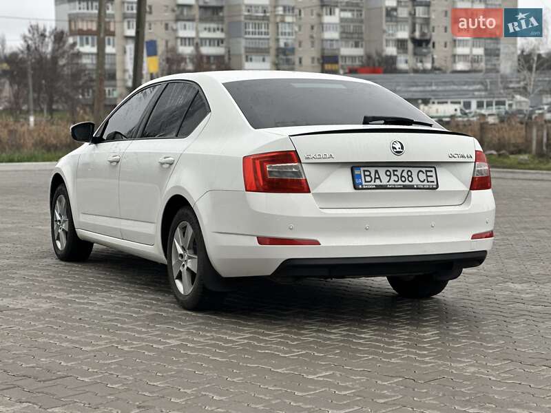 Лифтбек Skoda Octavia 2013 в Кропивницком