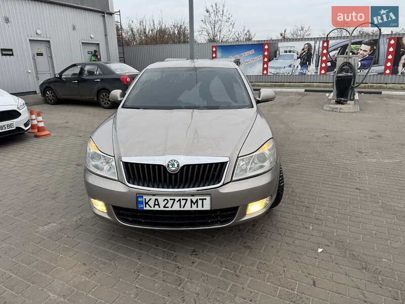 Ліфтбек Skoda Octavia 2010 в Києві