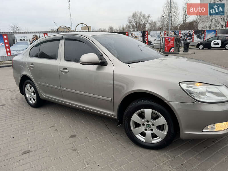 Ліфтбек Skoda Octavia 2010 в Києві